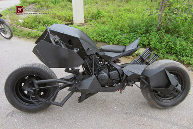 Batman-мотоцикл.jpeg
